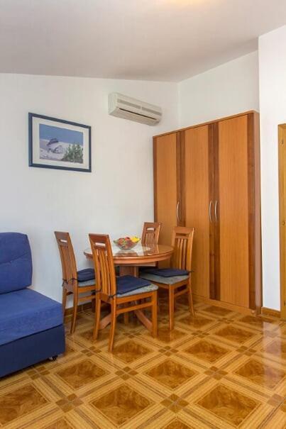Apartments Tonimir Vodice Exterior foto