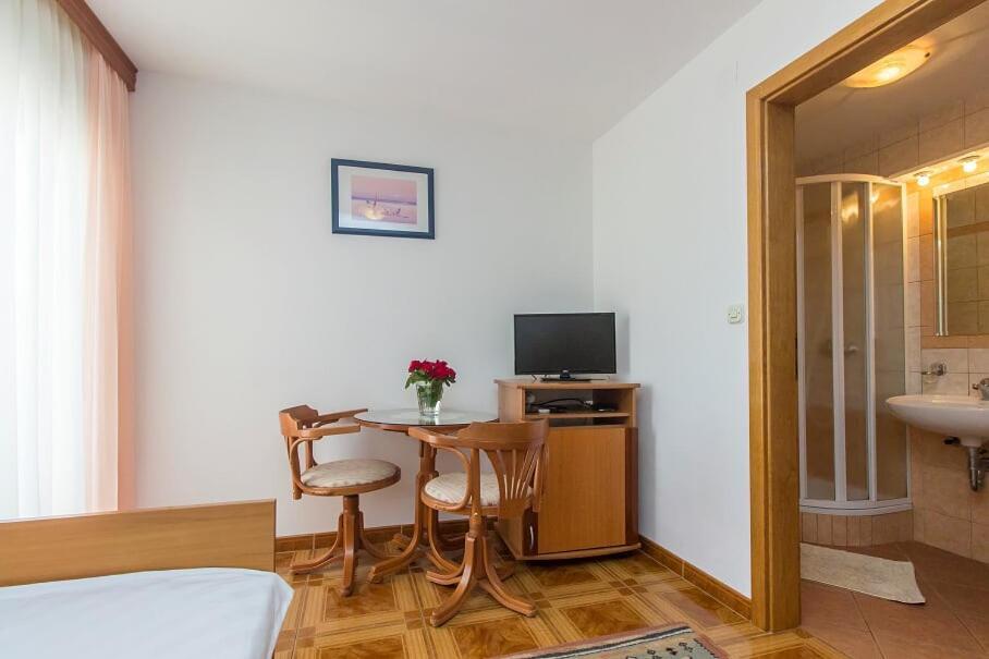 Apartments Tonimir Vodice Exterior foto