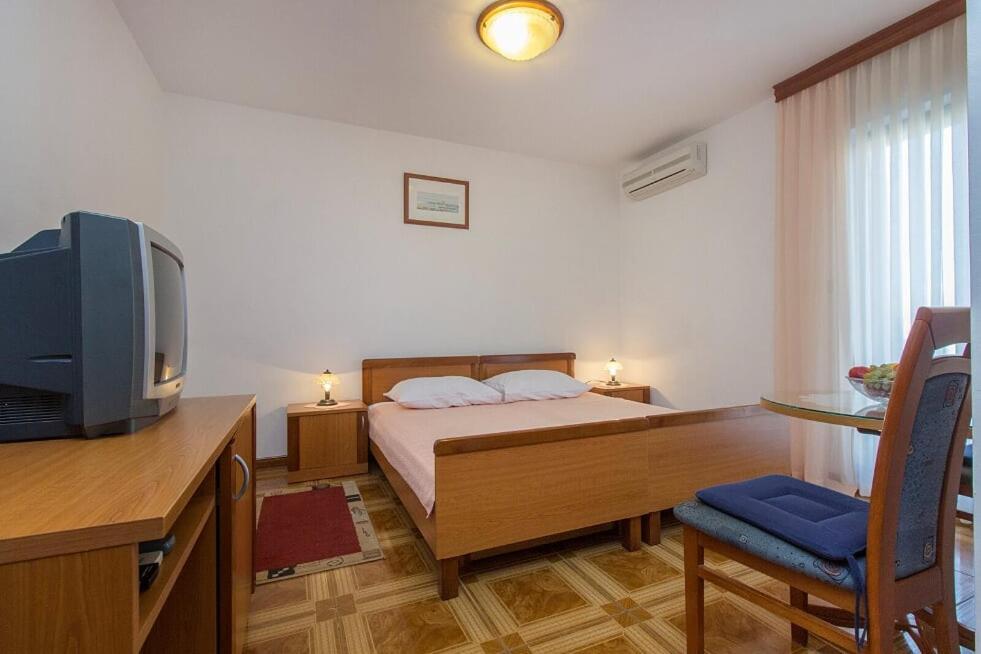 Apartments Tonimir Vodice Exterior foto